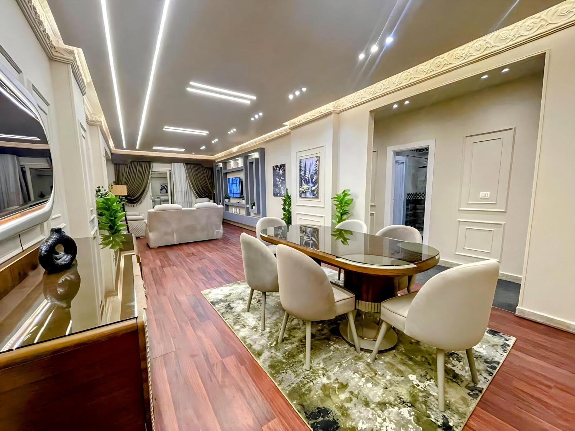 Rd Serviced Apartment, New Prime Location Caïro