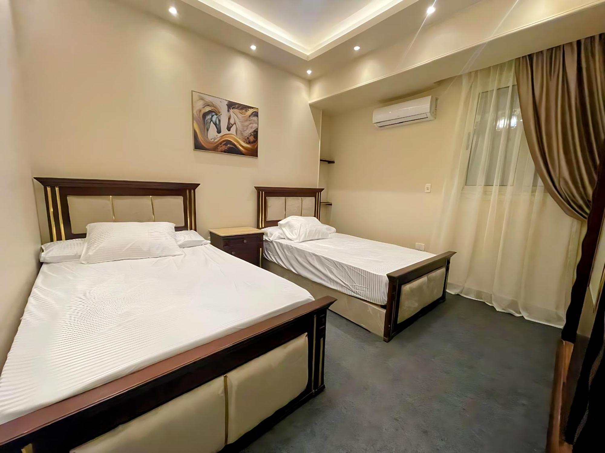 Appartement Rd Serviced Apartment, New Prime Location *